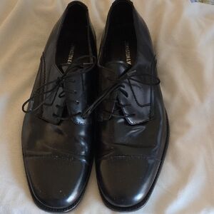 Johnston & Murphy Classic Black Oxfords
